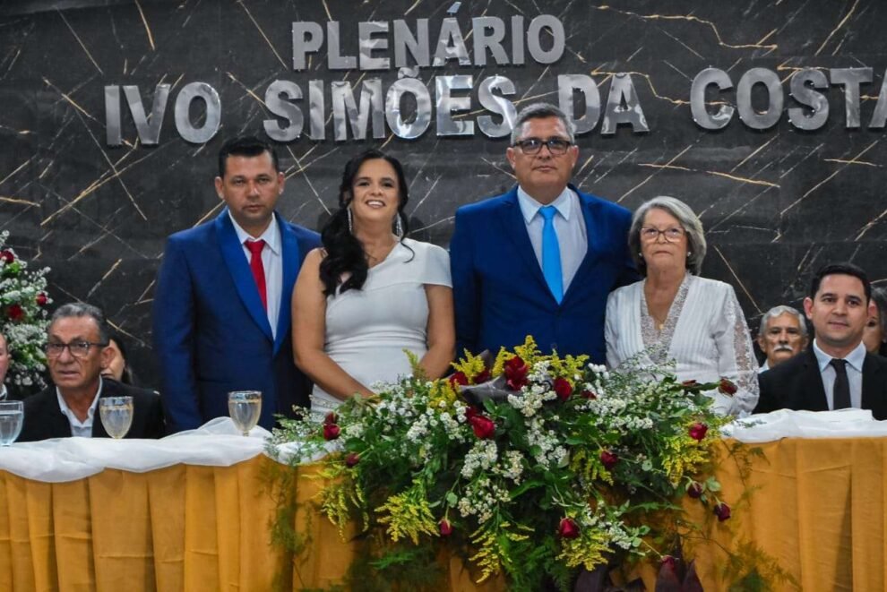 junior-de-luiz-de-zuza-assume-presidencia-da-camara-de-solidao.-edileuza-gode-e-a-vice