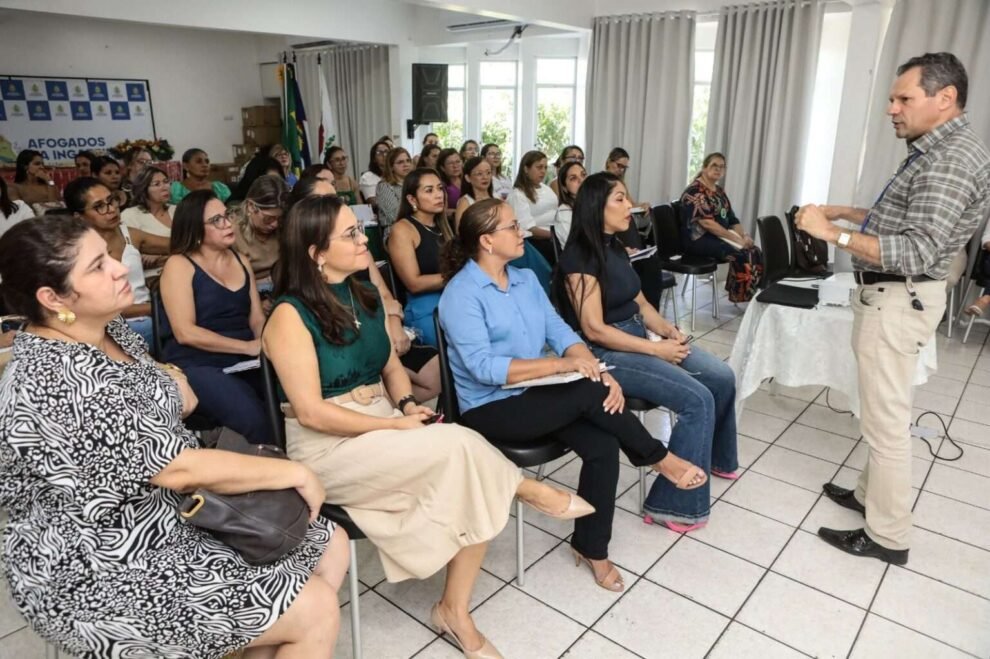 secretaria-de-educacao-promoveu-reuniao-com-novos-gestores-escolares-em-afogados