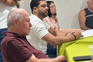 prefeitura-de-iguaracy-realizou-reuniao-com-motoristas-do-transporte-escolar-do-municipio