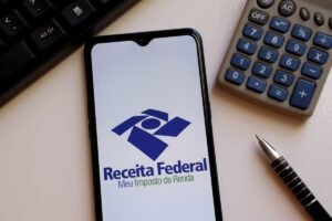 nao-havera-imposto-sobre-pix-acima-de-r$-5-mil,-diz-receita-federal