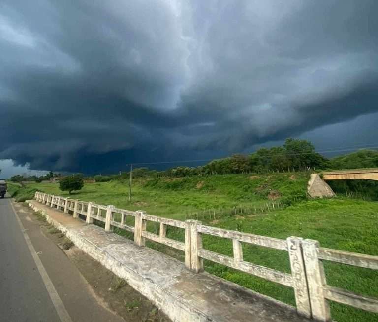 solidao-foi-cidade-que-mais-choveu-na-regiao-do-pajeu.-carnaiba-em-11o-e-quixaba-em-14o