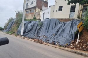 moradores-temem-deslizamento-de-barreira-em-bairro-de-serra-talhada