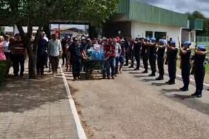 em-despedida,-serra-talhadense-recebe-honrarias-da-pm-em-roraima