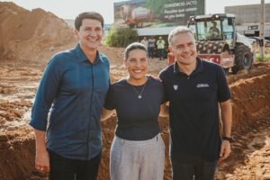 governadora-raquel-lyra-e-ministro-renan-filho-vistoriam-obras-da-br-407-em-petrolina