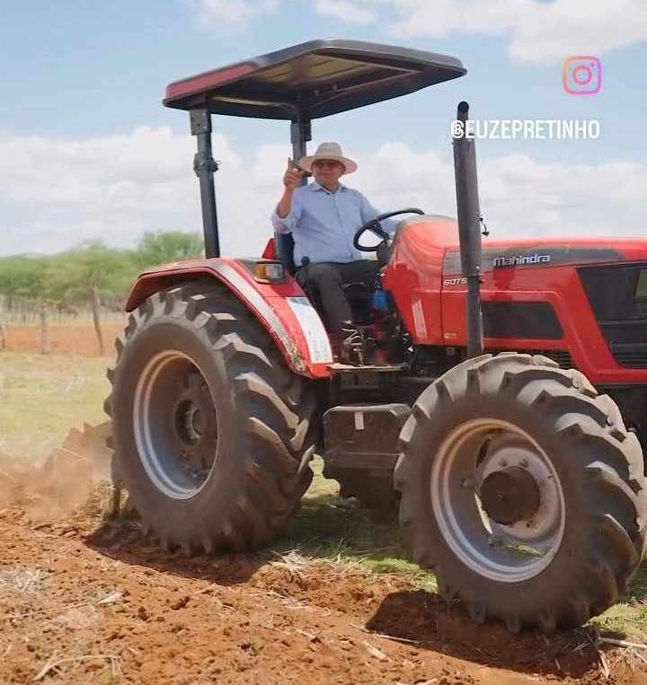 prefeitura-de-quixaba-inicia-aracao-de-terras-para-agricultores