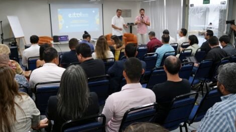 gestores-de-todo-o-brasil-conhecem-iniciativas-em-transformacao-digital-e-inovacao-do-recife