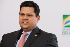 davi-alcolumbre-e-eleito-novo-presidente-do-senado