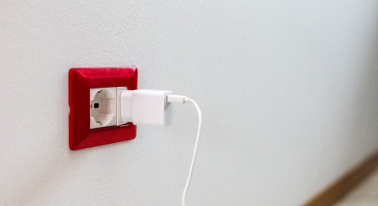 os-cinco-habitos-que-fazem-a-bateria-do-celular-durar-menos-e-carregar-devagar
