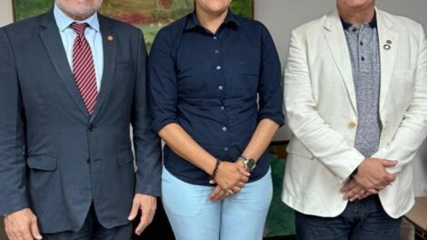 pollyana-abreu-tem-encontro-agendado-com-reitor-da-ufpe