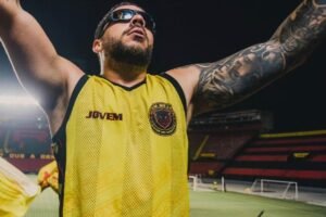 “meu-filho-nao-e-marginal”:-mae-de-torcedor-espancado-no-recife-clama-por-justica