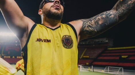 “meu-filho-nao-e-marginal”:-mae-de-torcedor-espancado-no-recife-clama-por-justica