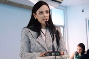 marcia-diz-que-desarmou-palanque-e-respeita-bandeiras-partidarias-em-st