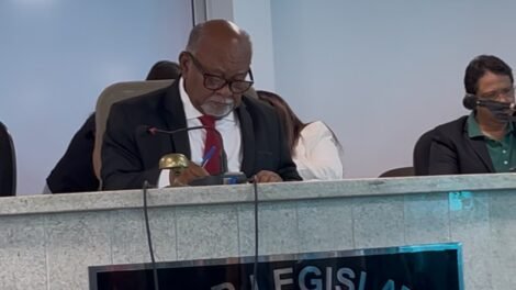 com-casa-cheia,-camara-municipal-retoma-atividades-legislativas-nesta-terca,-04