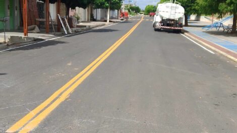 ruas-de-acesso-ao-hospital-de-carnaiba-ganha-10-quebra-molas-e-dificulta-trafego-de-ambulancias