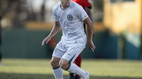 jovem-serra-talhadense-brilha-no-time-do-goias-aos-17-anos