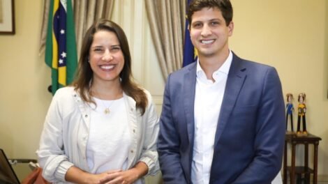 joao-campos-tem-65,1%,-enquanto-raquel-lyra-tem-23,3%,diz-simplex