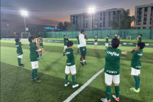 palmeiras-inaugura-em-dubai-escola-de-futebol