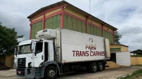 matadouro-publico-de-itapetim-agora-conta-com-caminhao-refrigerado