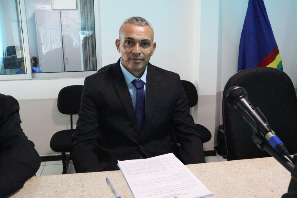 “a-partir-de-hoje-nos-vamos-cobrar,-sim”,-diz-vereador-lindomar-diniz