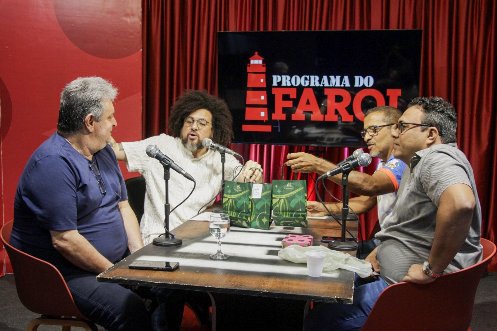 miguel-duque-e-vice-prefeito-faeca-melo-esquentam-o-debate-na-tv-farol