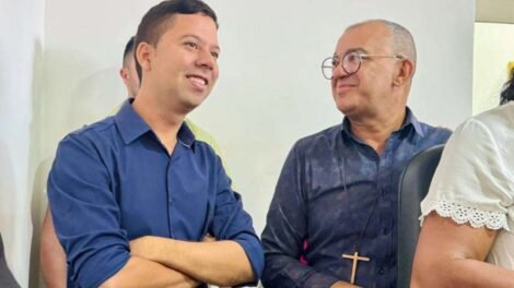 prefeito-de-flores,-gilberto-ribeiro-participou-da-reuniao-sobre-concessao-da-compesa,-em-afogados