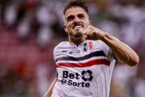 santa-cruz-goleia-o-jaguar-e-e-o-primeiro-classificado-para-a-proxima-fase-do-pernambucano