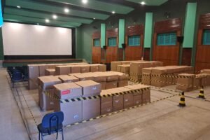cine-sao-jose-paralisa-atividades-para-instalacao-de-cadeiras,-tela-e-revisao