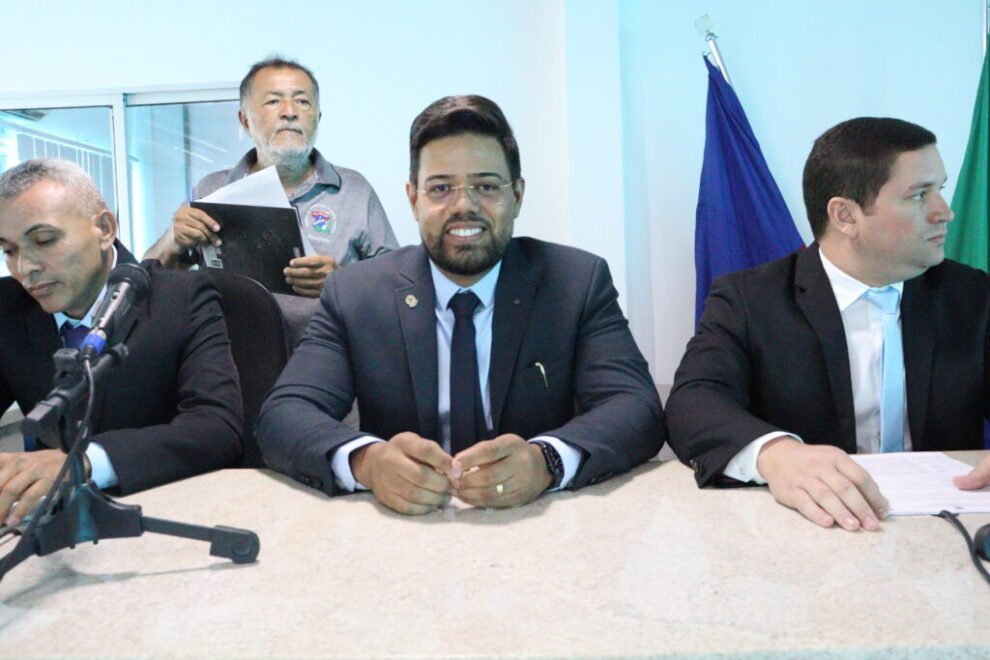 apos-‘furacao’,-gin-e-reconduzido-a-lideranca-do-governo-marcia