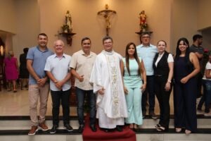 padre-aderlan-siqueira-e-recebido-por-fies-e-autoridades-em-brejinho