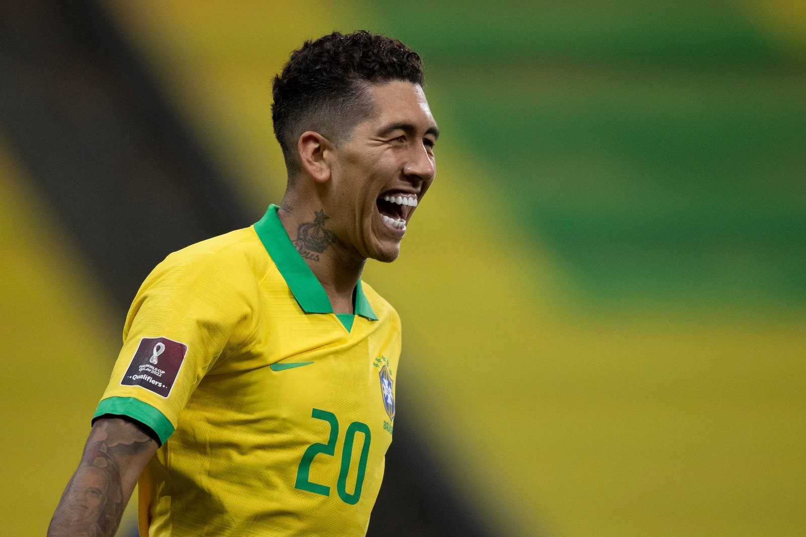 jornalista:-firmino-pode-ganhar-salario-astronomico-no-palmeiras