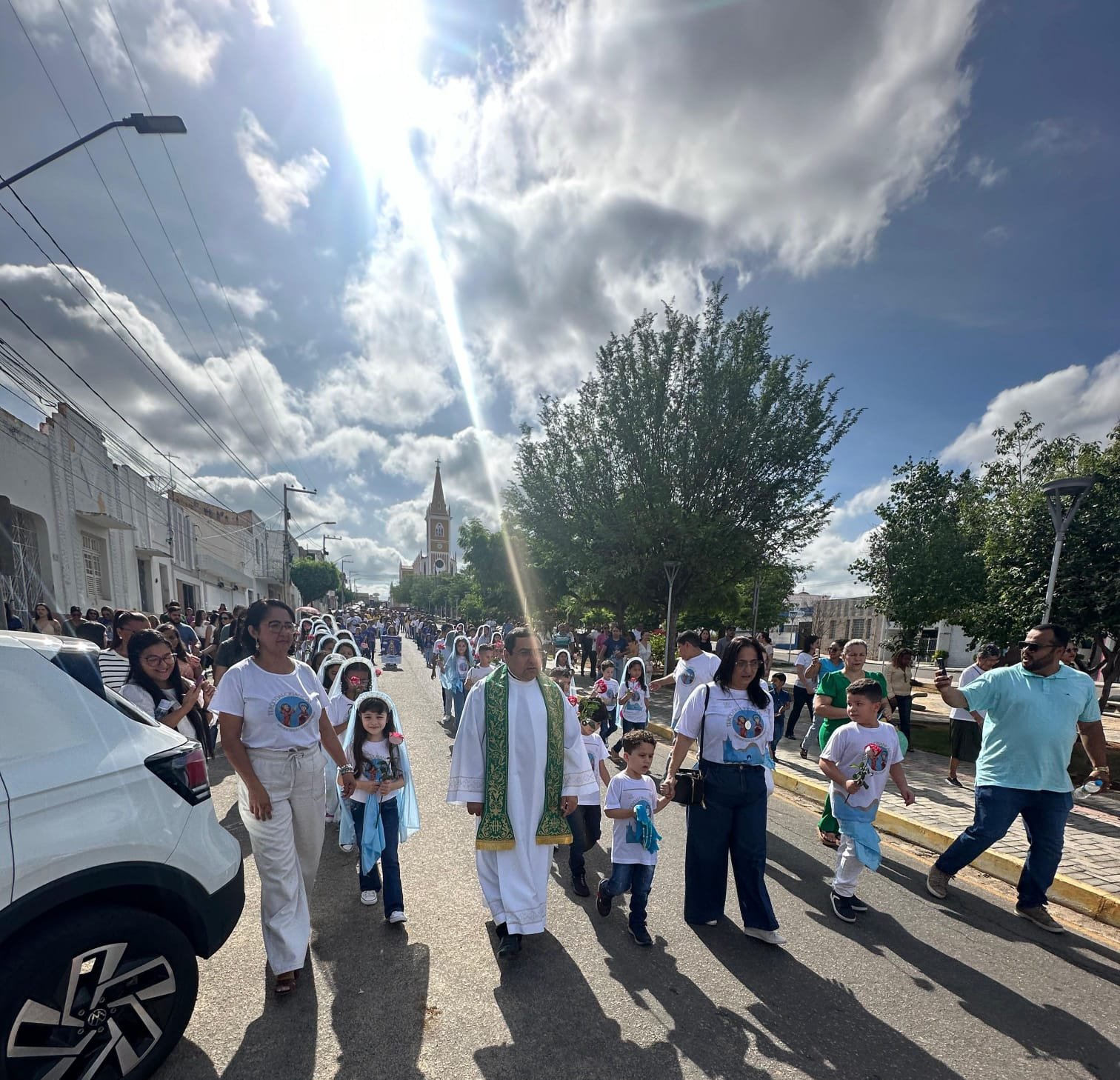 1°procissao-das-criancas-emocionou-serra-talhada-nesse-domingo-(9)
