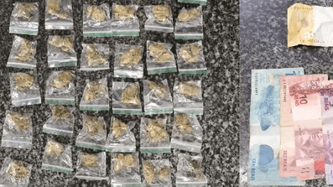 casal-e-preso-por-trafico-de-drogas-no-corrego-do-jenipapo