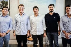 miguel-se-encontra-com-joao-campos-no-recife-depois-de-festival-de-especulacoes