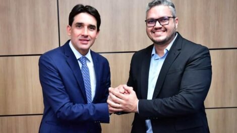 prefeito-de-tuparetama-se-reune-com-ministro-silvio-costa-filho 