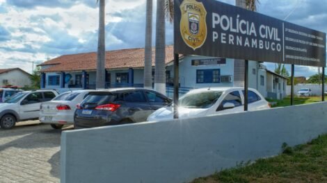 ladrao-faz-furto-em-loja-de-serra-talhada-e-ameaca-policiais-na-delegacia