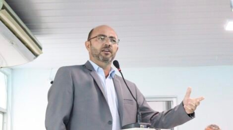 vereador-ameaca-ir-ao-mppe-pedir-relacao-de-partos-feitos-pelo-sus-em-st