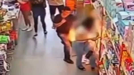 celular-explode-e-deixa-mulher-em-chamas-dentro-de-supermercado
