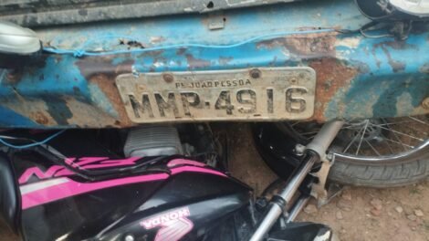 acidente-deixa-2-feridos-em-tabira