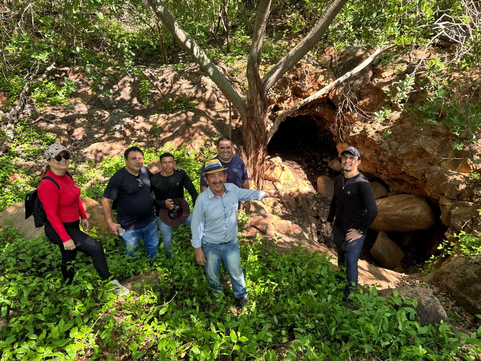o-misterio-da-‘gruta-do-morcego’-em-serra-talhada-atrai-pesquisadores