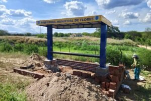 flores:-matolotagem-e-lagoa-da-favela-ganham-ponto-de-parada-na-pe-320