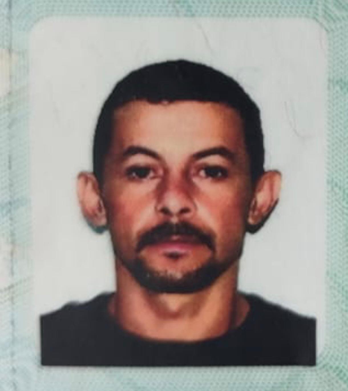 homem-e-assassinado-com-mais-de-dez-disparos-no-bairro-morada-nova,-em-caruaru