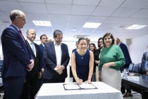 governo-de-pernambuco-assina-contrato-para-instalacao-de-2-mil-cameras-de-videomonitoramento