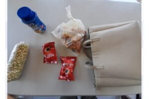 mulher-e-detida-apos-furtar-cafe-e-outros-produtos-de-supermercado-em-serra-talhada