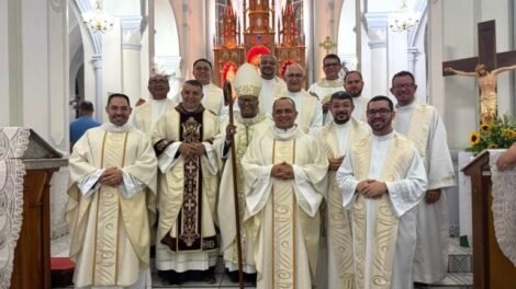 padre-terezinhense-toma-posse-na-catedral-de-afogados-da-ingazeira.