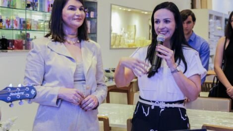 kerlany-andrada-ousa-com-transicao-de-marca-em-serra-talhada