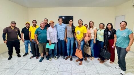 marconi-santana-tem-encontro-com-representantes-da-agricultura-familiar