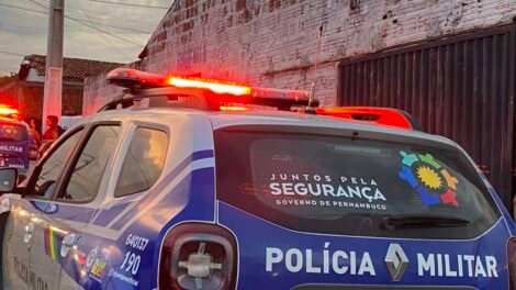 homem-armado-com-barra-de-ferro-fere-duas-pessoas-em-serra-talhada