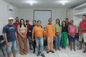 catadores-de-reciclaveis-de-carnaiba-participam-de-reuniao-de-orientacoes-sobre-cuidados-na-coleta