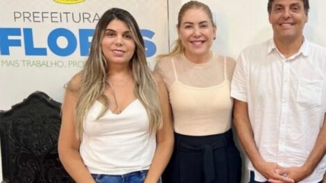 verlene-nogueira-fortalece-grupo-de-marconi-santana-e-assume-cargo-em-flores-(pronta)
