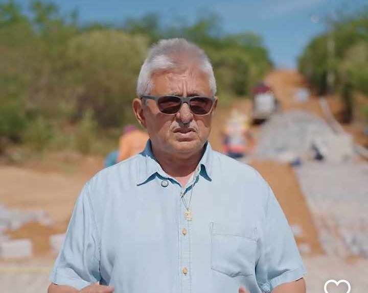 quixaba:-prefeito-ze-pretinho-visita-obra-de-pavimentacao-em-lagoa-da-cruz